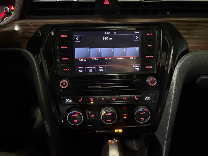 2022 VOLKSWAGEN PASSAT 2.0T Limited