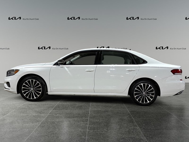 2022 VOLKSWAGEN PASSAT 2.0T Limited