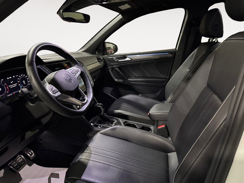 2023 Volkswagen Tiguan Comfortline R-Line Black Edition 4MOTION