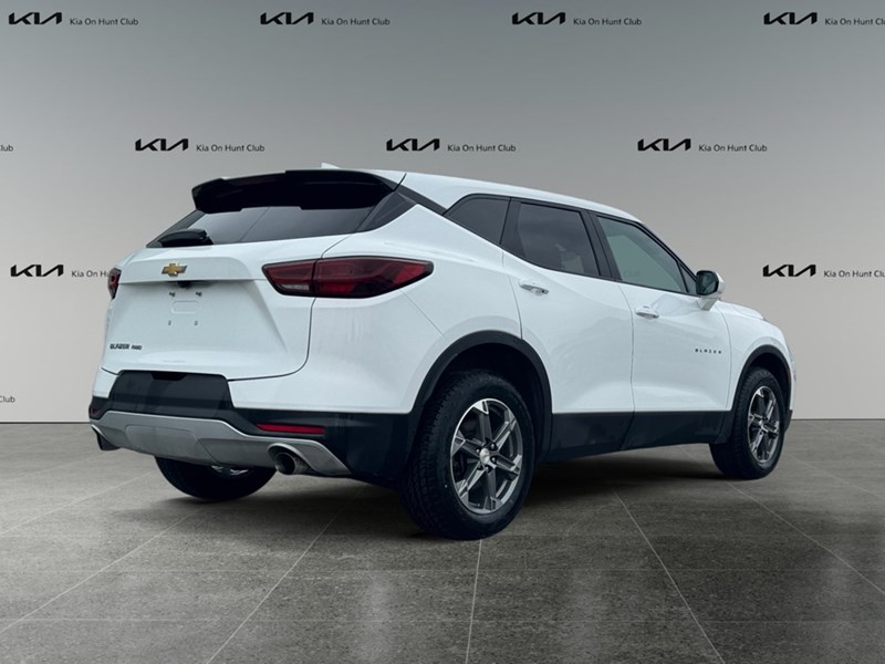 2023 Chevrolet Blazer AWD 2 LT