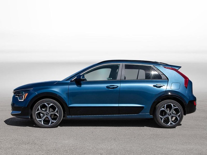 2025 Kia Niro SX FWD
