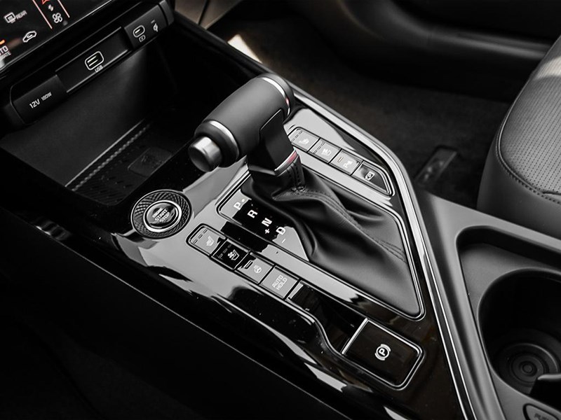 2025 Kia Niro SX FWD