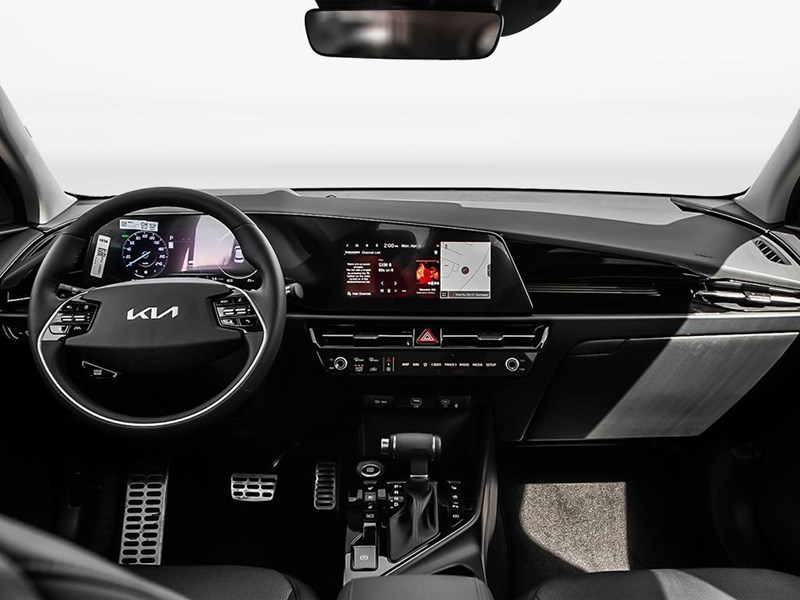 2025 Kia Niro SX FWD