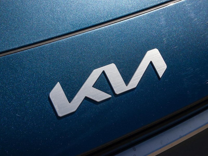 2025 Kia Niro SX FWD