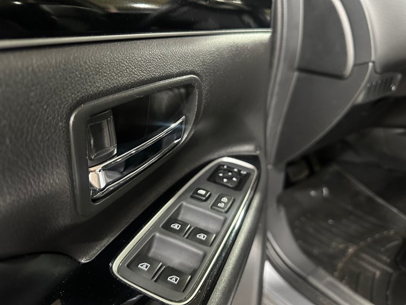 2022 Mitsubishi Outlander Plug-In Hybrid SE S-AWC