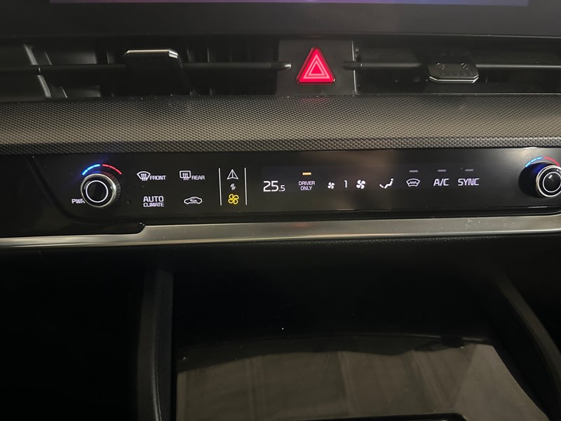 2023 Kia Sportage HEV SX AWD w/Black Interior