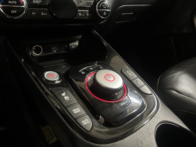 2022 Kia Soul EV EV Limited Auto