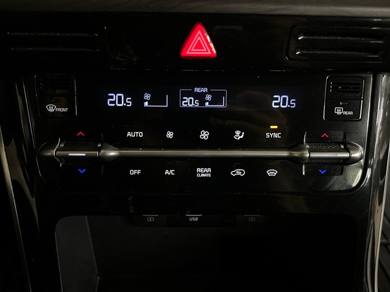 2024 Kia Carnival EX FWD