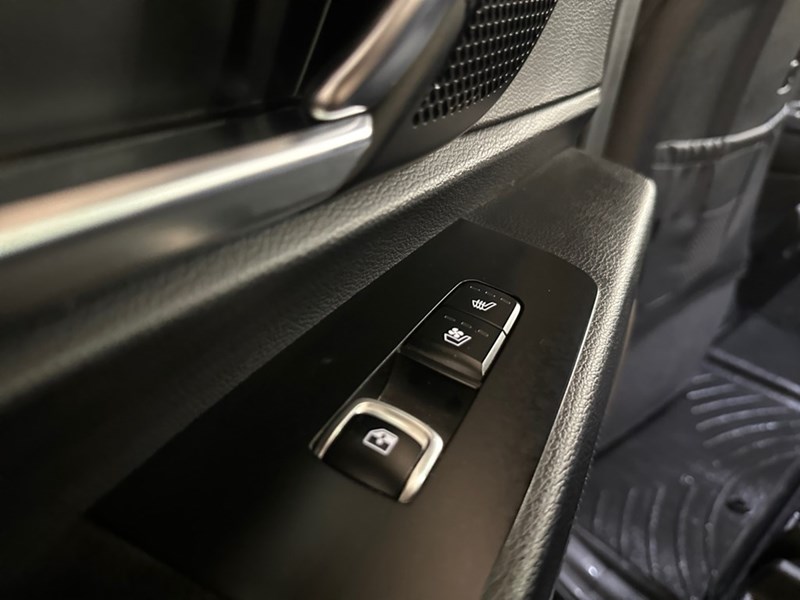 2023 Kia Telluride SX Limited AWD w/Black Interior