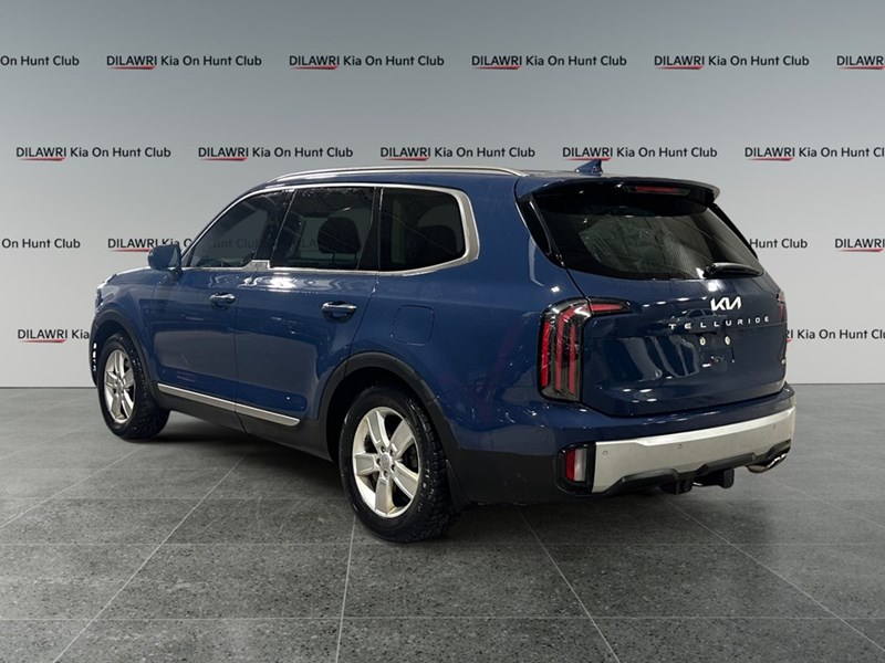 2023 Kia Telluride SX Limited AWD w/Black Interior