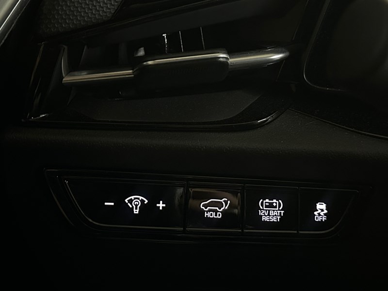 2025 Kia Niro EX FWD