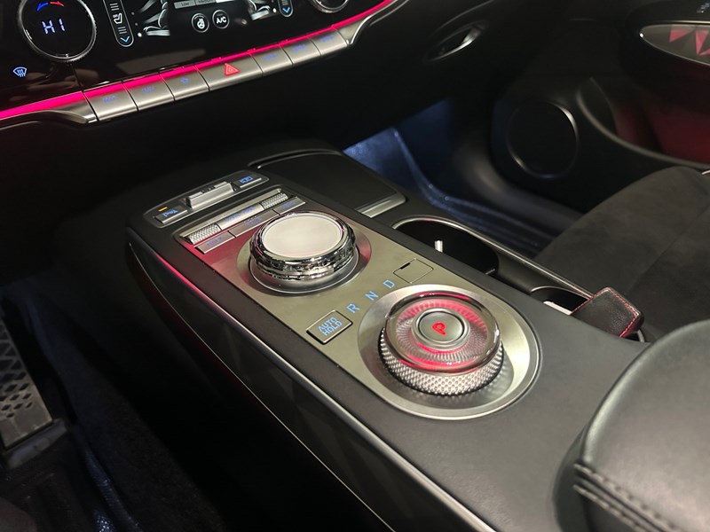 2022 Genesis GV70 2.5T Prestige AWD