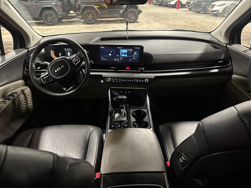 2025 Kia Carnival EX FWD