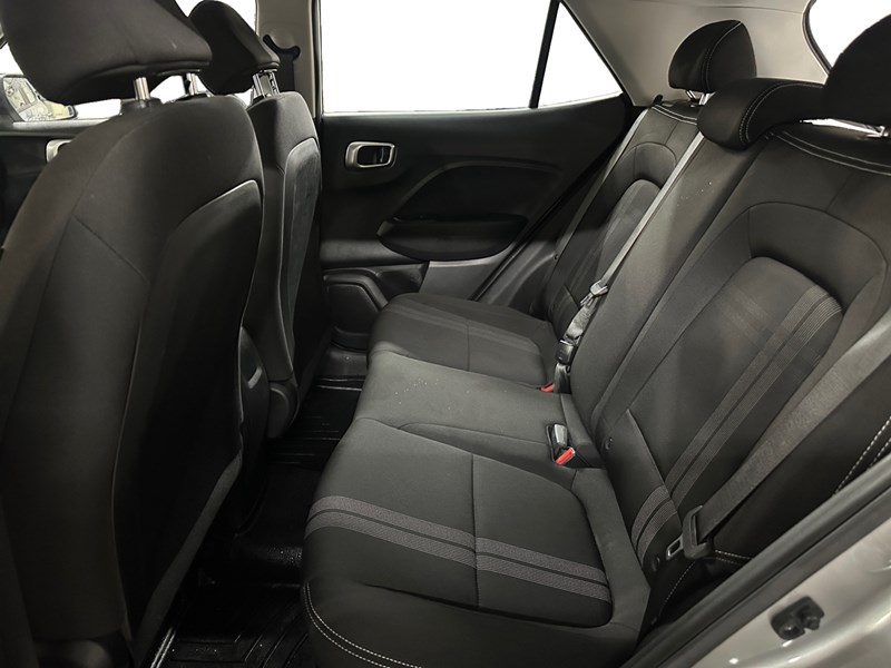 2023 Hyundai Venue Preferred IVT w/Two-Tone