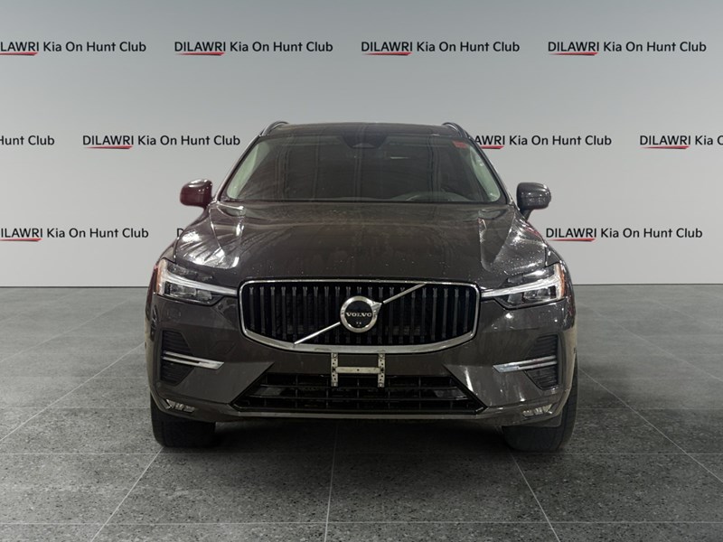 2022 Volvo XC60 B6 AWD Momentum