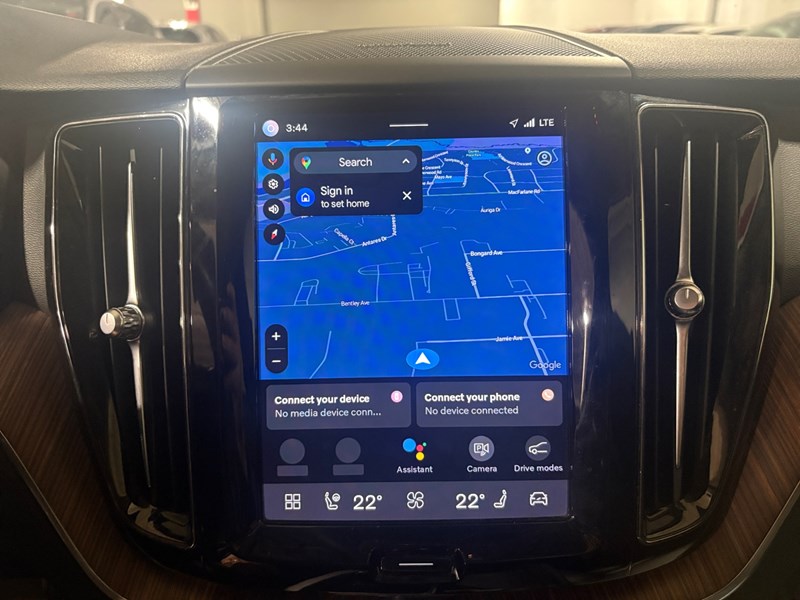 2022 Volvo XC60 B6 AWD Momentum