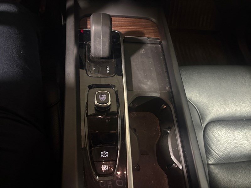2022 Volvo XC60 B6 AWD Momentum