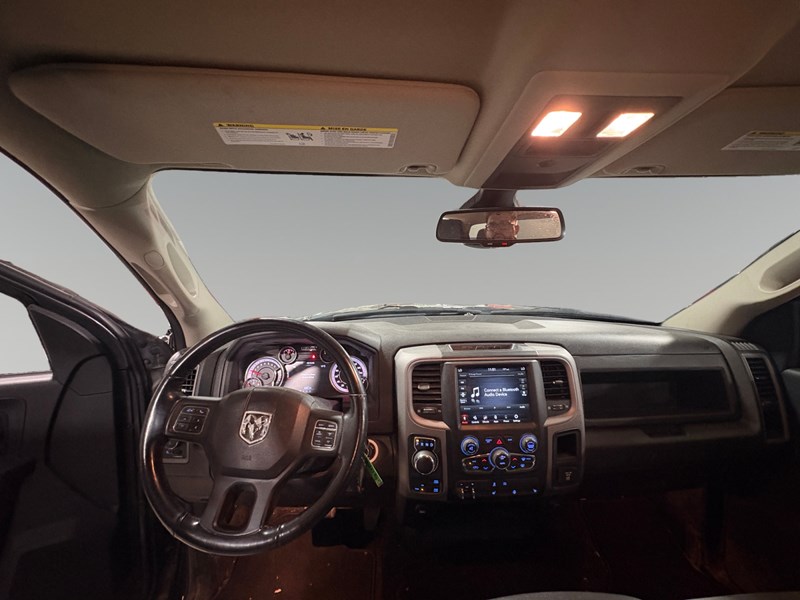 2021 RAM 1500 Classic Express 5.7L Hemi