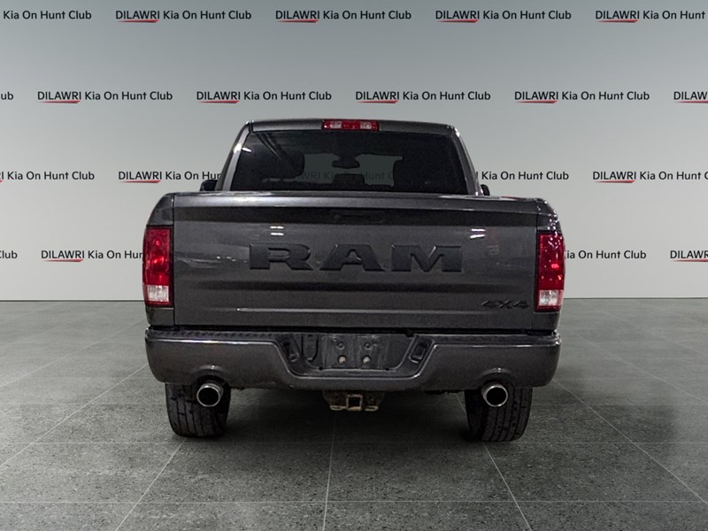 2021 RAM 1500 Classic Express 5.7L Hemi