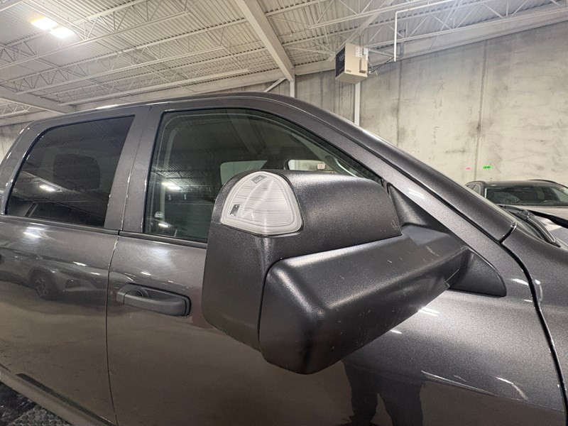 2021 RAM 1500 Classic Express 5.7L Hemi