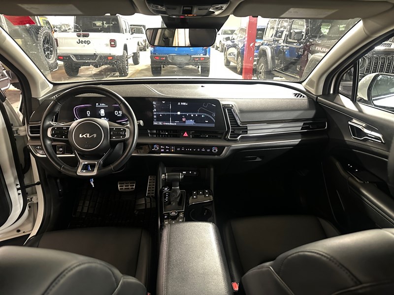 2023 Kia Sportage EX Premium AWD w/Black Interior