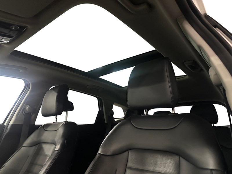 2023 Kia Sportage EX Premium AWD w/Black Interior