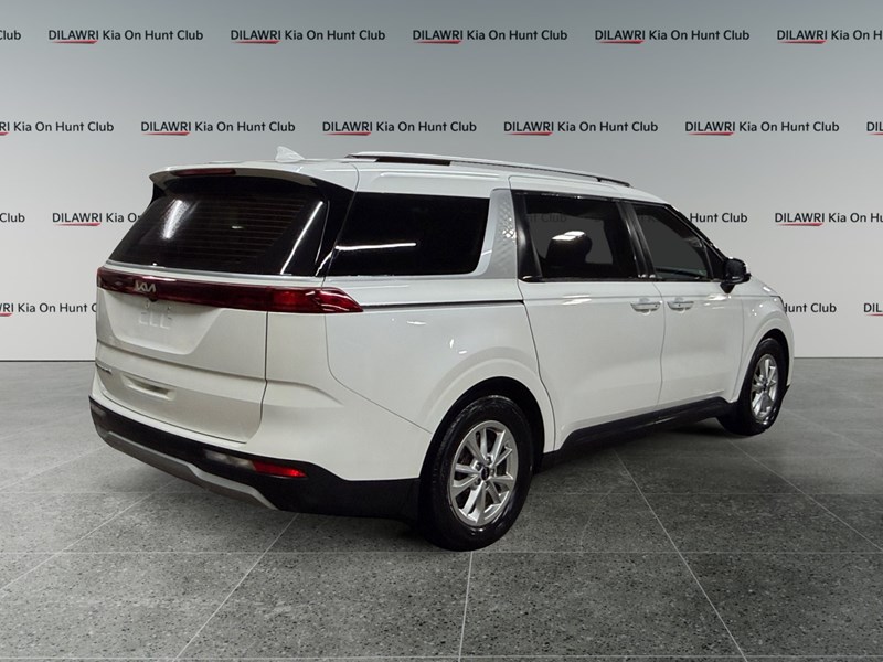 2022 Kia Carnival LX+ FWD