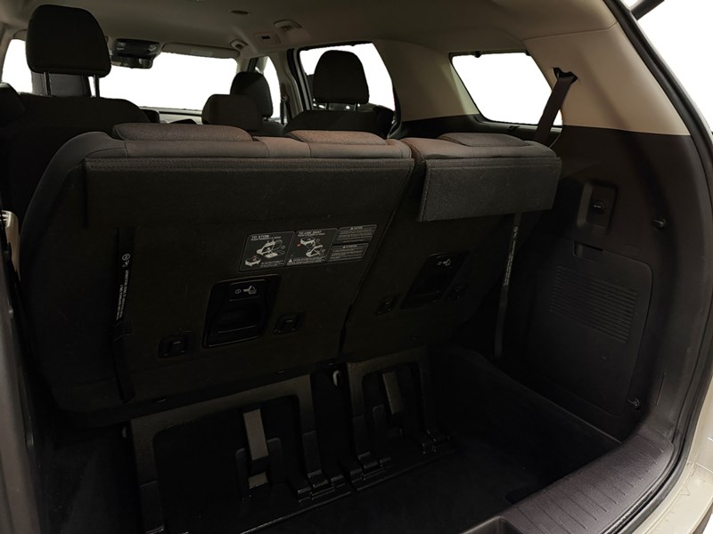 2022 Kia Carnival LX+ FWD