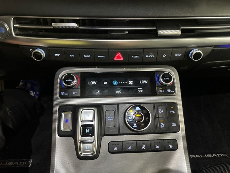 2024 Hyundai Palisade Ultimate Calligraphy 7-Passenger i OFF LEASEI