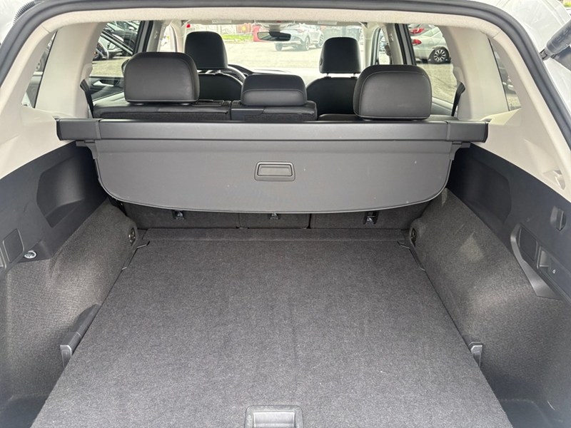 2024 Volkswagen Tiguan Comfortline i CAR PLAY I LEATHERI LANE KEEPI
