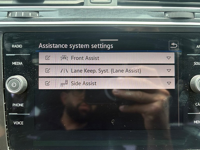 2024 Volkswagen Tiguan Comfortline i CAR PLAY I LEATHERI LANE KEEPI