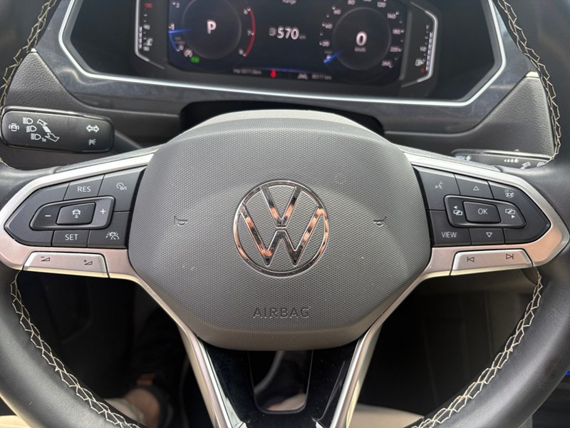 2024 Volkswagen Tiguan Comfortline i CAR PLAY I LEATHERI LANE KEEPI