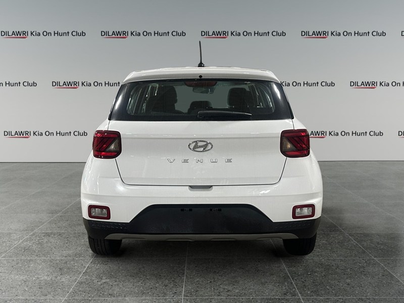 2023 Hyundai Venue ESSENTIAL I  CAR PLAY I HEATED SEATS