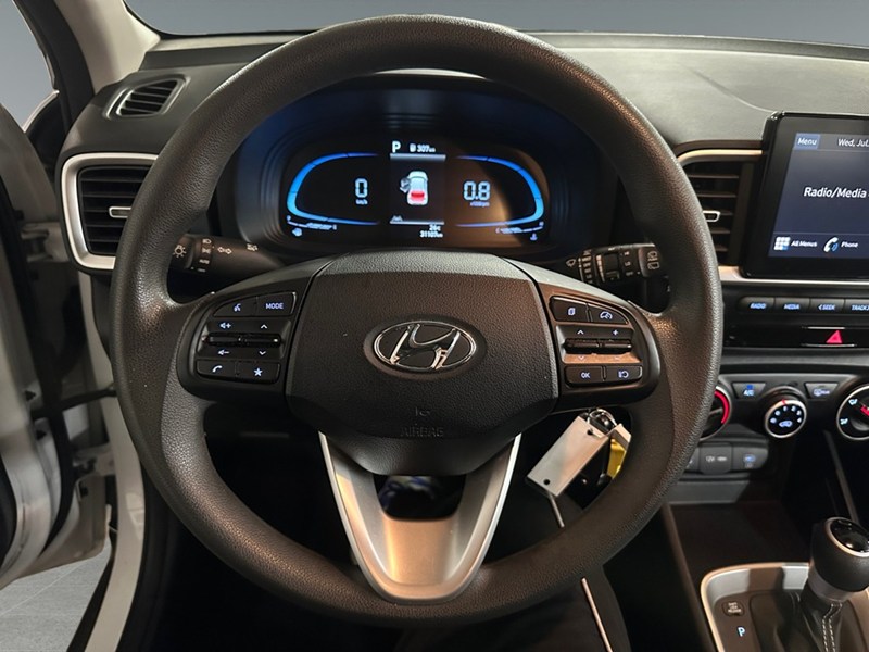 2023 Hyundai Venue ESSENTIAL I  CAR PLAY I HEATED SEATS