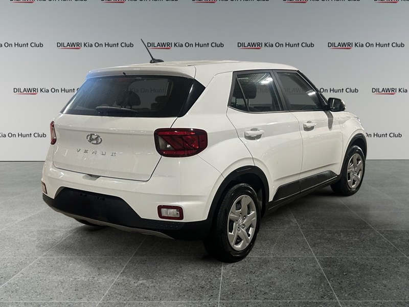 2023 Hyundai Venue ESSENTIAL I  CAR PLAY I HEATED SEATS