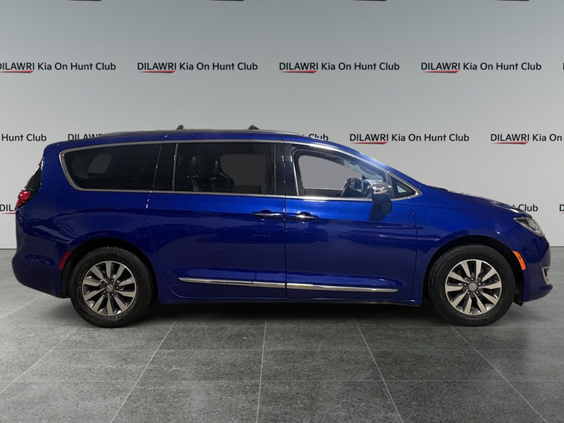 2020 Chrysler Pacifica Hybrid Limited 2WD