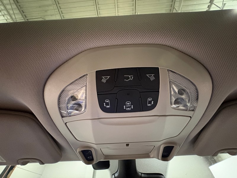 2020 Chrysler Pacifica Hybrid Limited 2WD