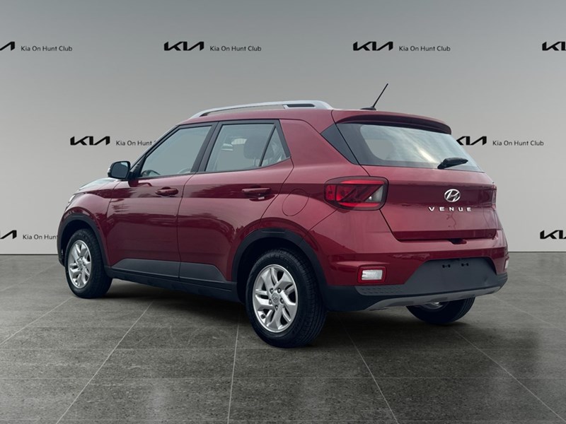 2023 Hyundai Venue Preferred IVT