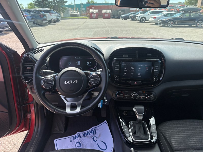 2023 Kia Soul EX  / LOW KM/ OFF LEASE/ CAR PLAY/ CAM