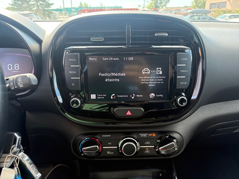 2023 Kia Soul EX  / LOW KM/ OFF LEASE/ CAR PLAY/ CAM