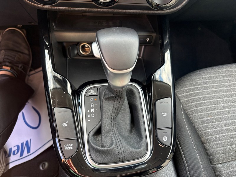 2023 Kia Soul EX  / LOW KM/ OFF LEASE/ CAR PLAY/ CAM