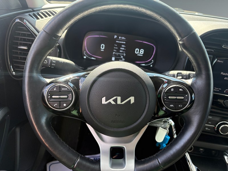 2023 Kia Soul EX  / LOW KM/ OFF LEASE/ CAR PLAY/ CAM