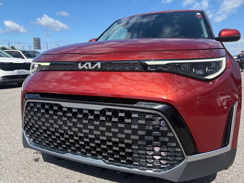2023 Kia Soul EX  / LOW KM/ OFF LEASE/ CAR PLAY/ CAM