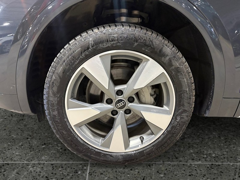 2024 Audi Q5 Komfort 45 TFSI quattro/ CAR PLAY/ BLIND SPOT