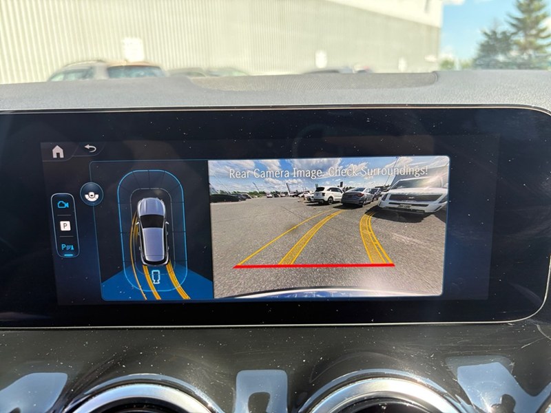 2026 Mercedes-Benz GLA 250 GLA 250 AWD I PANO ROOFI MBUX NAVI PARK ASSIST I