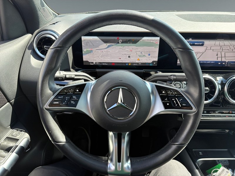 2026 Mercedes-Benz GLA 250 GLA 250 AWD I PANO ROOFI MBUX NAVI PARK ASSIST I