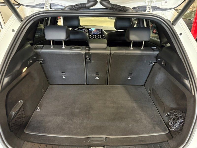 2026 Mercedes-Benz GLA 250 GLA 250 AWD I PANO ROOFI MBUX NAVI PARK ASSIST I