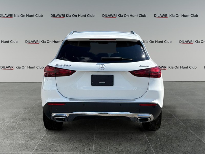 2026 Mercedes-Benz GLA 250 GLA 250 AWD I PANO ROOFI MBUX NAVI PARK ASSIST I