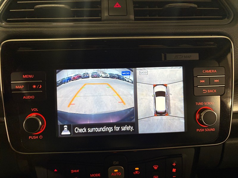 2018 Nissan LEAF SL Hatchback