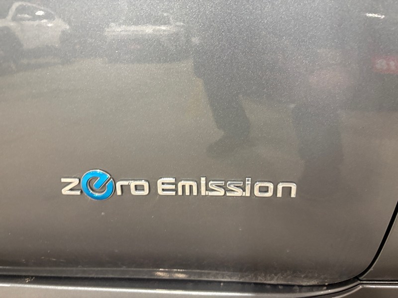 2018 Nissan LEAF SL Hatchback